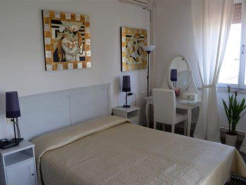 Oxford Hotel Rimini Exterior photo