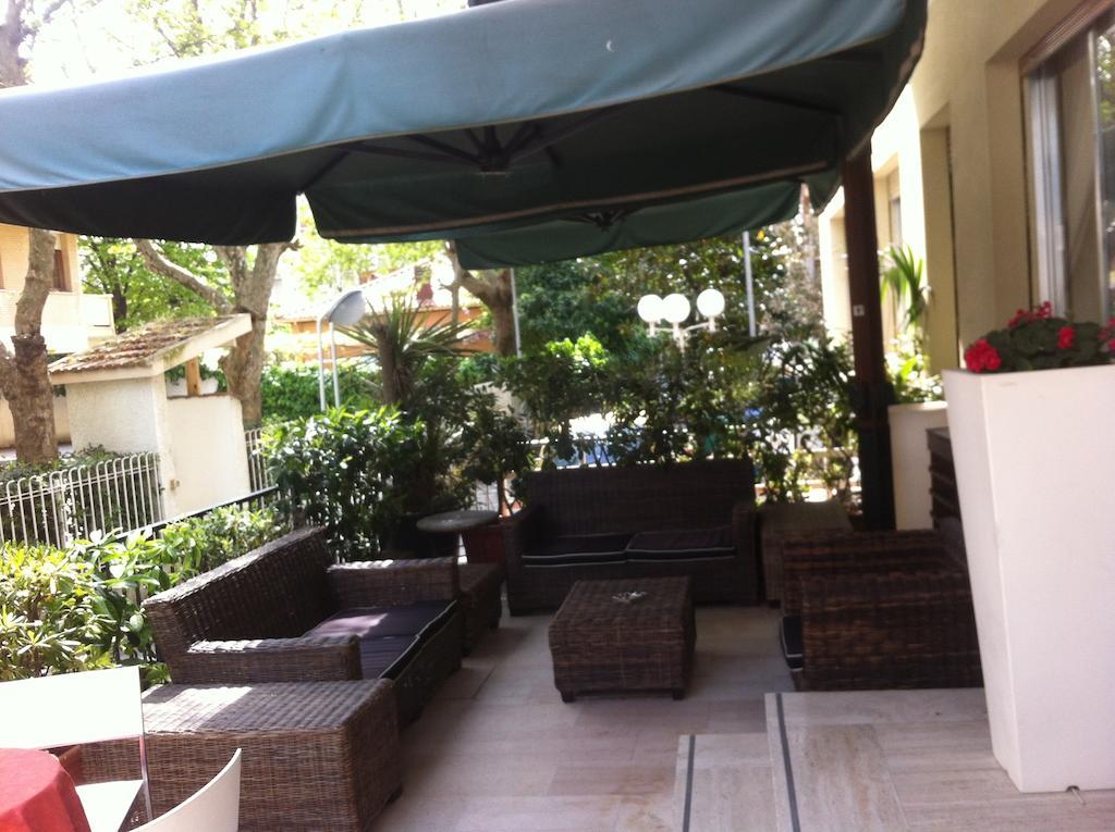 Oxford Hotel Rimini Exterior photo